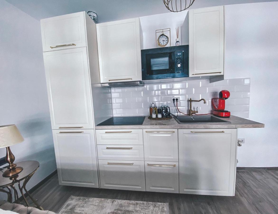 Mamaia Luxury Studio Apartment T ภายนอก รูปภาพ