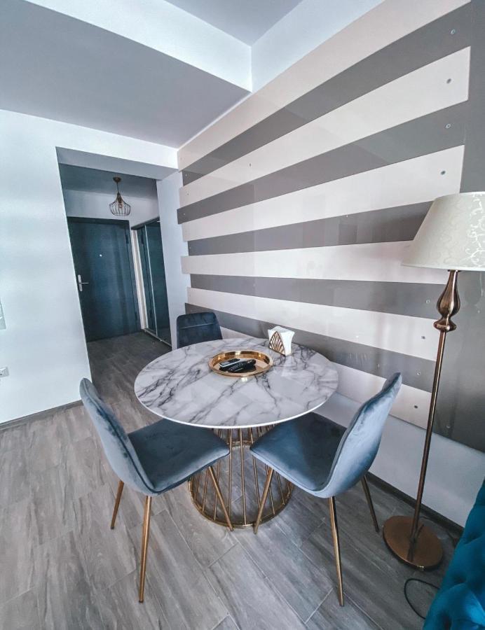 Mamaia Luxury Studio Apartment T ภายนอก รูปภาพ