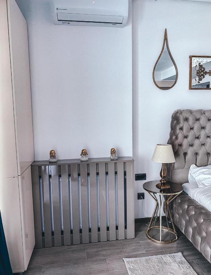 Mamaia Luxury Studio Apartment T ภายนอก รูปภาพ